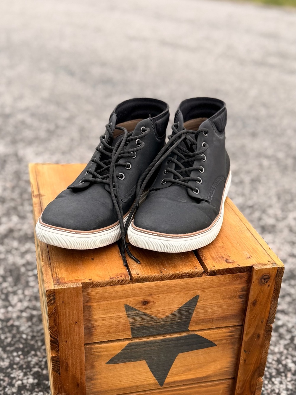 Men's Black High-Top Casual Boot